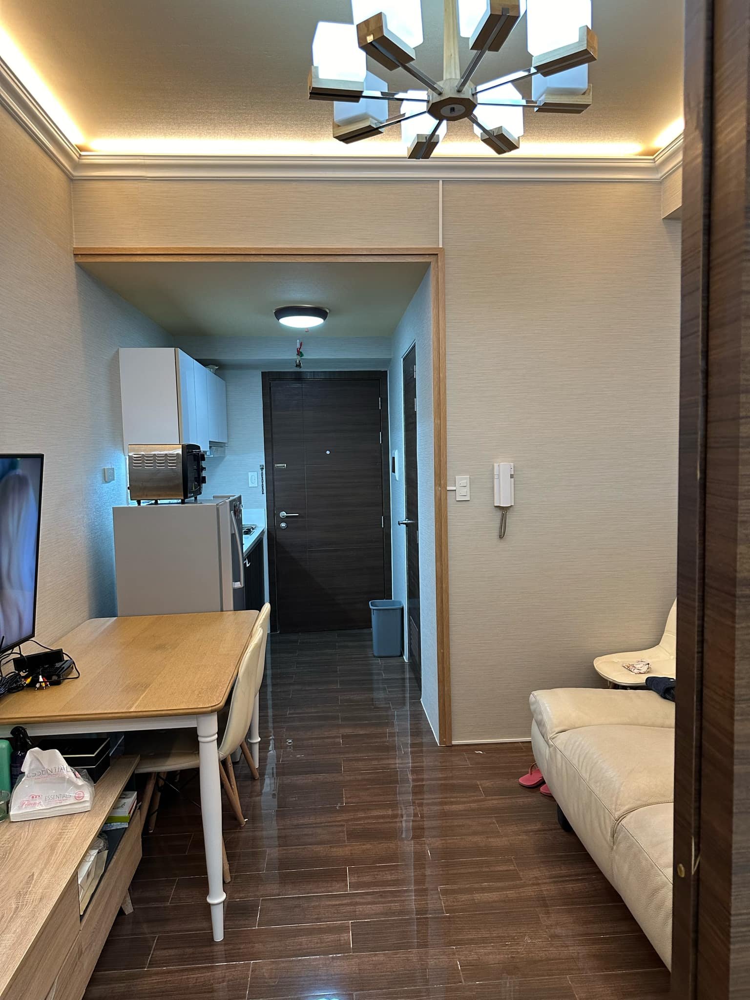 242b16f2-1497-45cb-8ec1-f3d6272fe42b